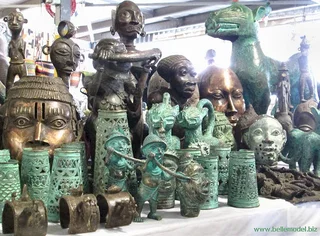 Villieria: Sculptures - Bronze - Benin - Manikin - small