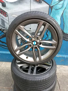 18 inches BMW rim and tyres available