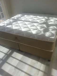 QJUALITY BEDS/MATTRESSES/HEADBOARDS