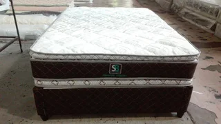 QUALITY BEDSMATTRESSES/HEADBOARDS