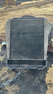 Truck Quon radiator and intercooler