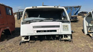 UD 440 cab2006 ModelHorseSelling