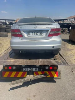 CLC 200 Kompressor Mercedes for stripping for parts, windows, panels, doors, lights.