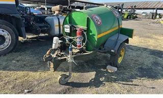 Bowser 1500L diesel for using on farms or plots.