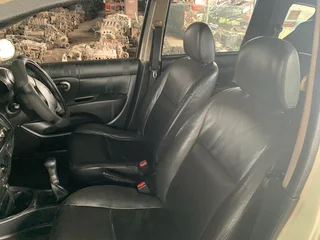 Variety of vehicle seats for sale