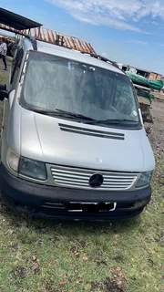 Mercedes Vito Bus