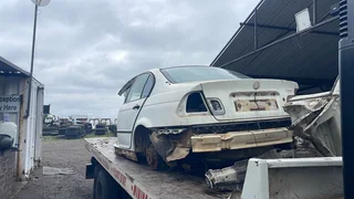BMW E46 Stripping