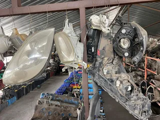 Headlights - Ad posted by Johan Varkevisser