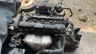 Hyundai Tucson G4GC Engine and Gearbox