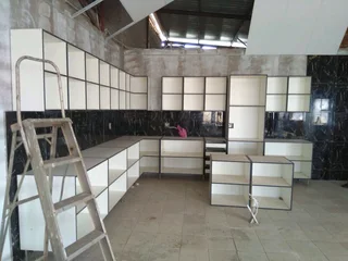 Kitchen Cabinets and BIC&#39;s