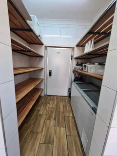 Kitchen Cabinets and BIC&#39;s