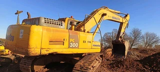 Komatsu PC300 Excavator - For Sale