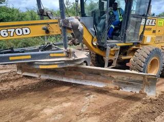 Bell 670D Grader - For Sale