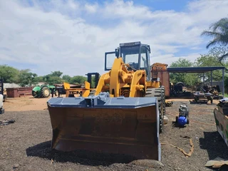 Farakuwa FL200 Loader - For Sale