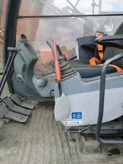 Hitachi ZX200-5G Excavator