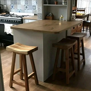 SOLID KIAAT KITCHEN STOOLS