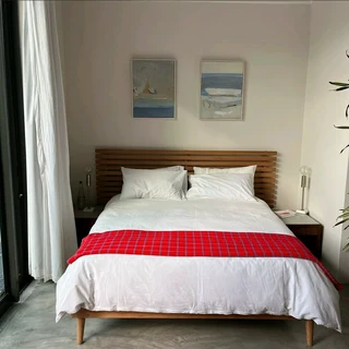 SOLID WOODEN BED FRAMES, HEADBOARDS AND BEDSIDES