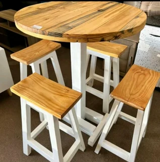 MODERN SOLID WOOD BAR/KITCHEN STOOLS