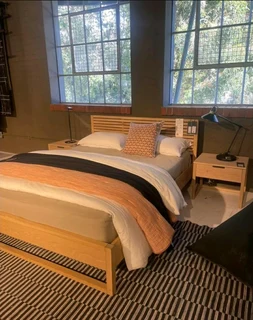 SOLID WOOD BEDS, HEADBOARDS AND BEDSIDES