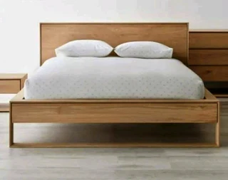 CUSTOM SOLID WOOD BEDS AND HEADBOARDS