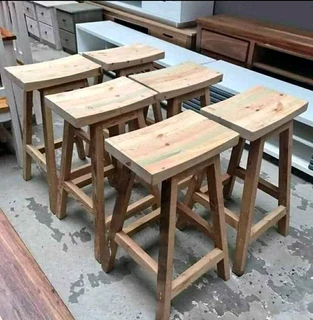 CUSTOM SOLID KIAAT BAR STOOLS