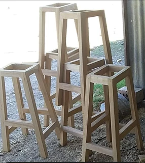HIGH QUALITY SOLID KIAAT KITCHEN STOOLS