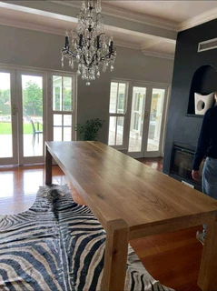 CUSTOM SOLID HIGH QUALITY OAK TABLES