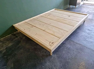 CUSTOM SOLID WOOD BED FRAMES AND HEADBOARDS