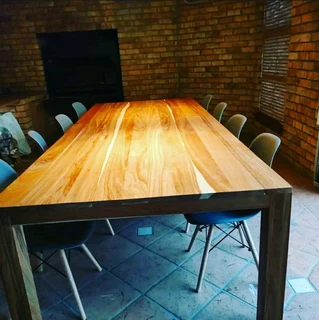 High Quality Custom Solid Kiaat Tables