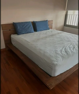 CUSTOM SOLID WOOD BEDS AND HEADBOARDS