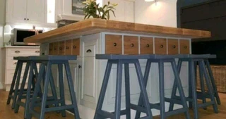 CUSTOM SOLID WOOD BAR / KITCHEN STOOLS