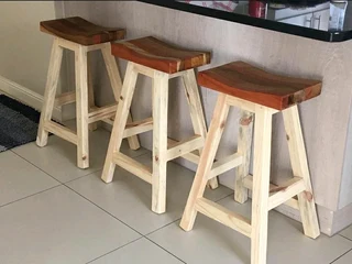 MODERN SOLID KIAAT BAR/KITCHEN STOOLS