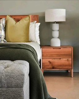 CUSTOM HIGH QUALITY SOLID OAK BEDSIDE TABLES