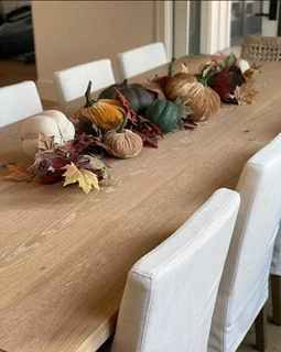 HIGH QUALITY CUSTOM SOLID OAK TABLES