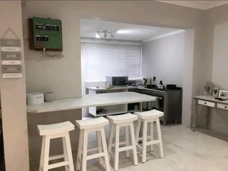 HIGH QUALITY CUSTOM SOLID WOOD BAR STOOLS