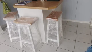 High Quality Custom Solid Wood Bar / Kitchen Stools