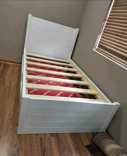 Custom Solid Wood Beds