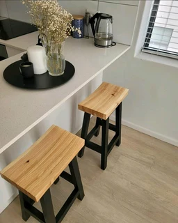 High Quality Custom Solid Wood Bar / Kitchen Stools