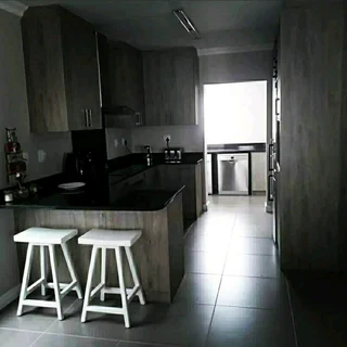 Quality custom solid wood bar / kitchen stools