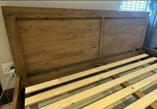 CUSTOM SOLID WOOD BED FRAMES AND HEADBOARDS