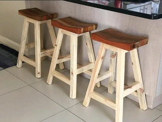 MODERN SOLID KIAAT KITCHEN STOOLS