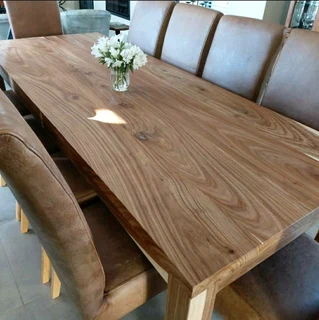 MODERN SOLID WOOD TABLES