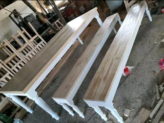 MODERN SOLID WOOD TABLES