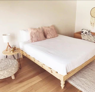 MODERN SOLID WOOD BEDS AND HEADBOARDS