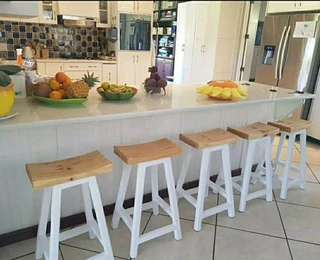 CUSTOM HIGH QUALITY SOLID WOOD KITCHEN STOOLS