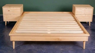 HIGH QUALITY SOLID WOOD BEDS