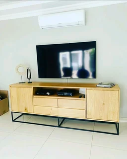 Modern Solid Oak Tv Units/wall Units