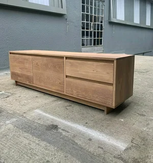 MODERN SOLID OAK TV UNITS/WALL UNITS