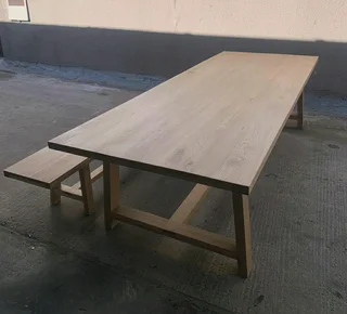 SOLID OAK TABLES