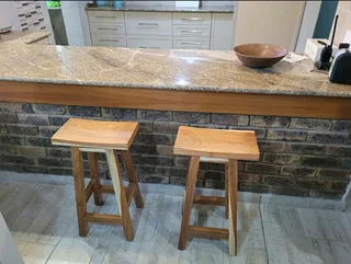 CUSTOM SOLID KIAAT BAR STOOLS